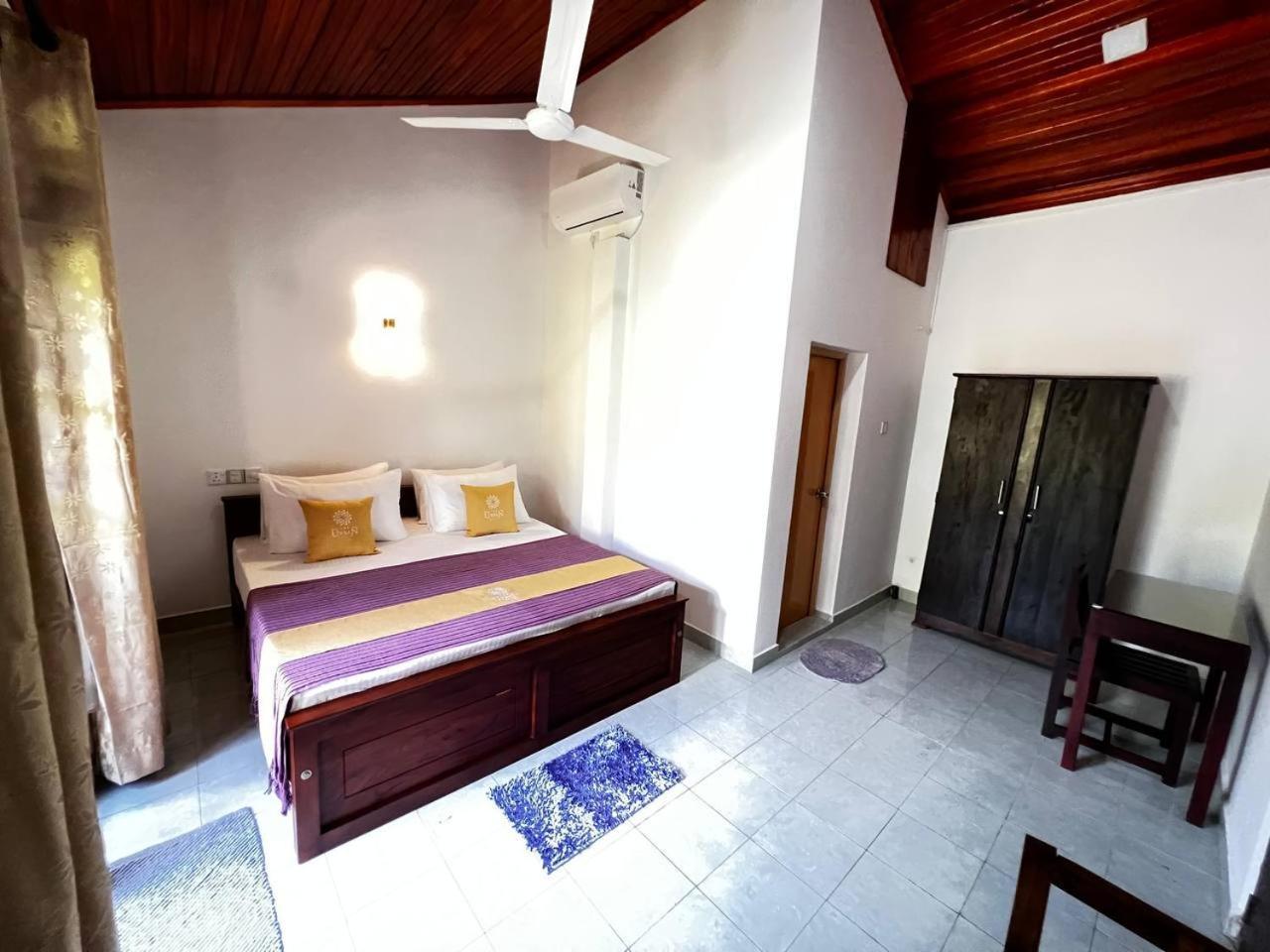 Urban Galle Villa Bagian luar foto