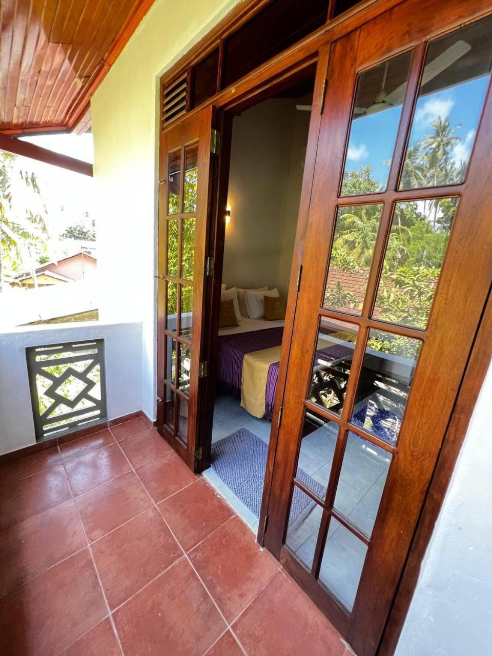 Urban Galle Villa Bagian luar foto