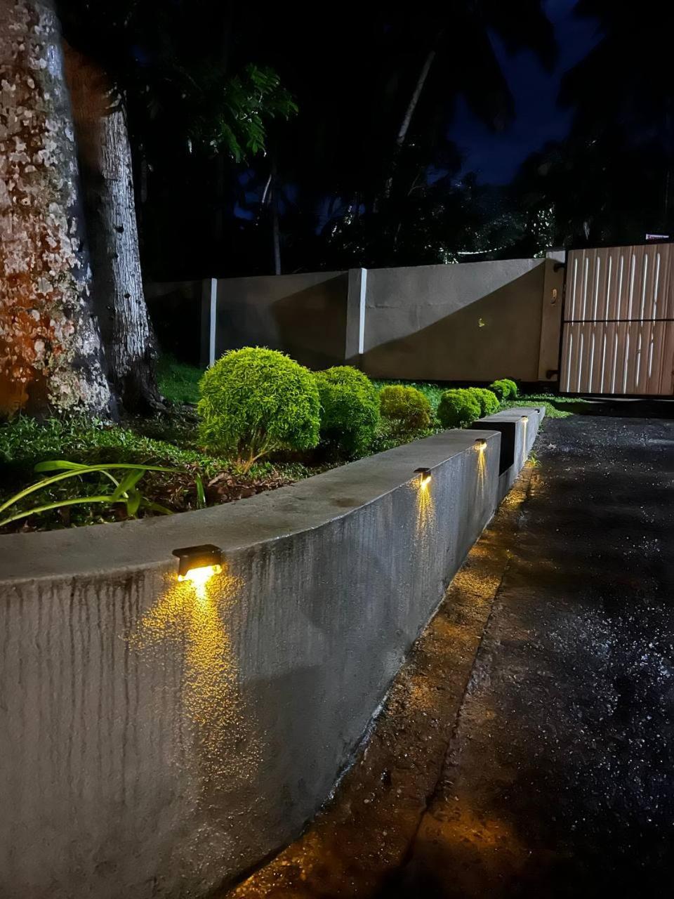 Urban Galle Villa Bagian luar foto