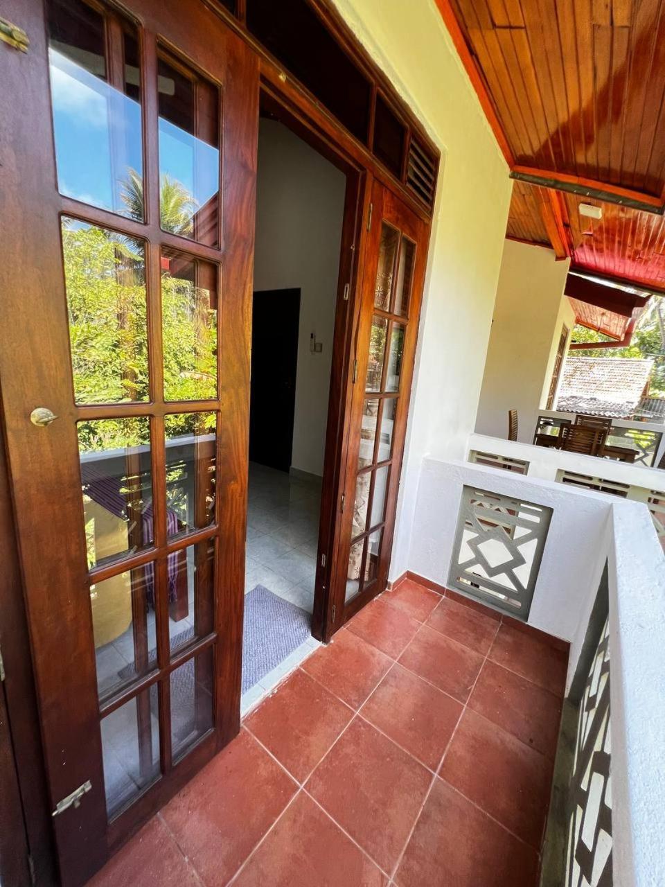 Urban Galle Villa Bagian luar foto